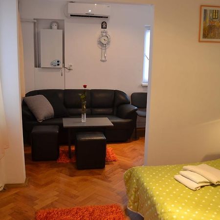 Victoria Studio Bukarest Zimmer foto