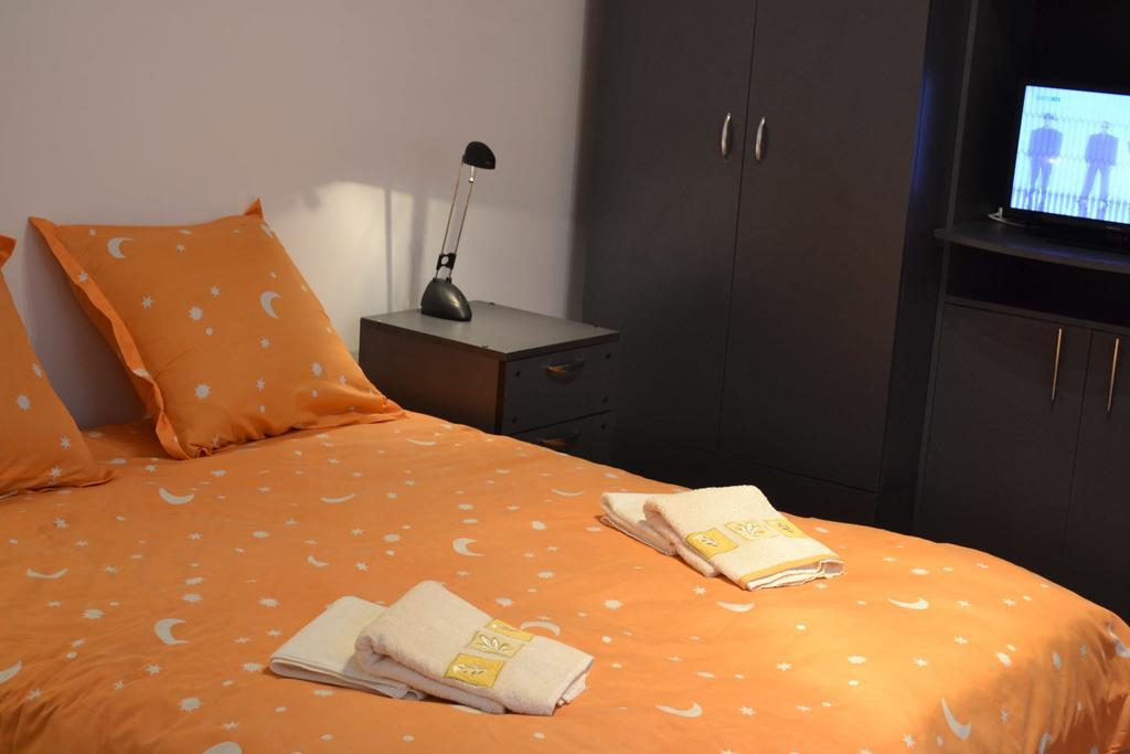 Victoria Studio Bukarest Zimmer foto